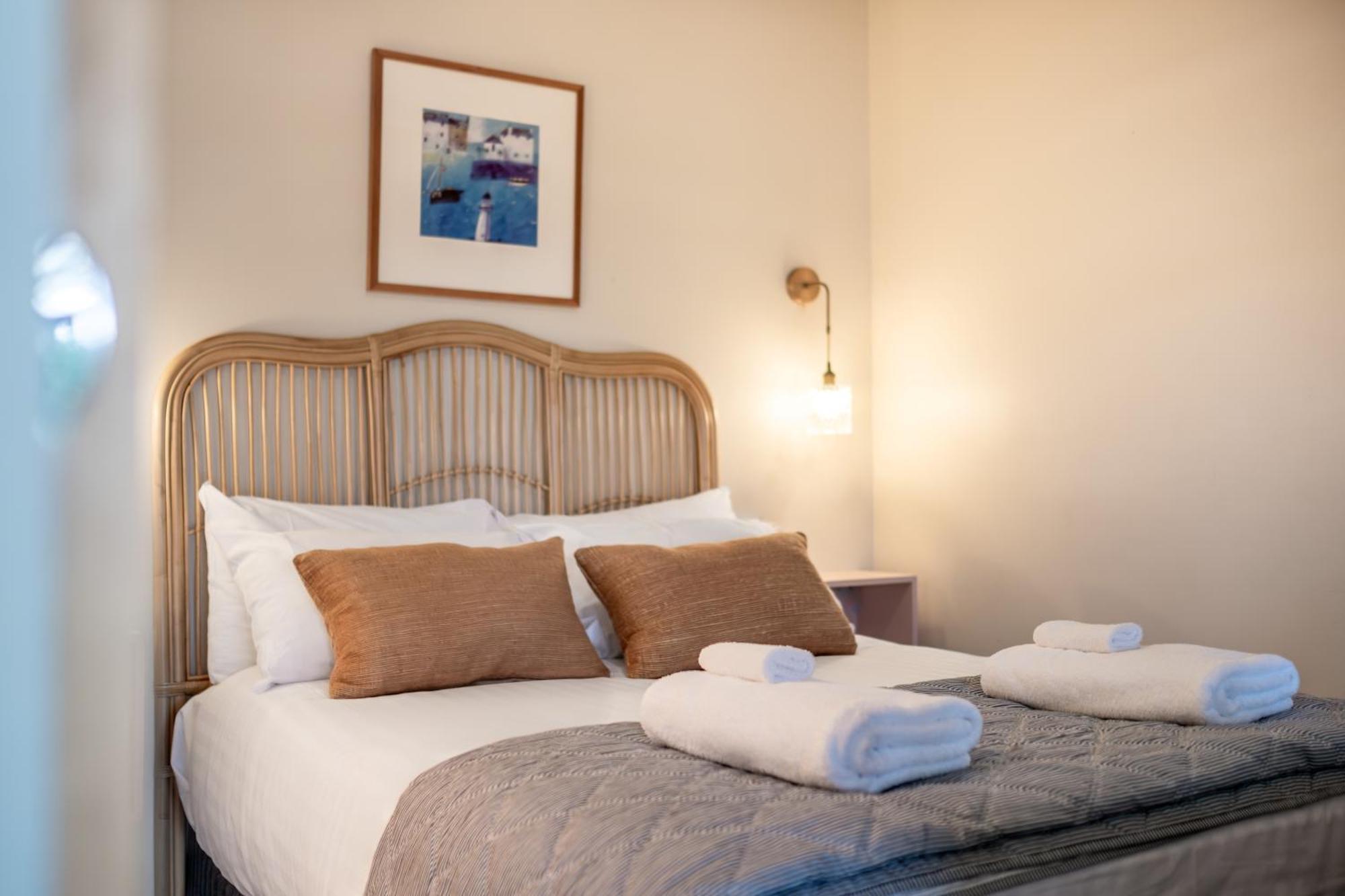 The Penguin Room - Tidelines Of Бичено Экстерьер фото